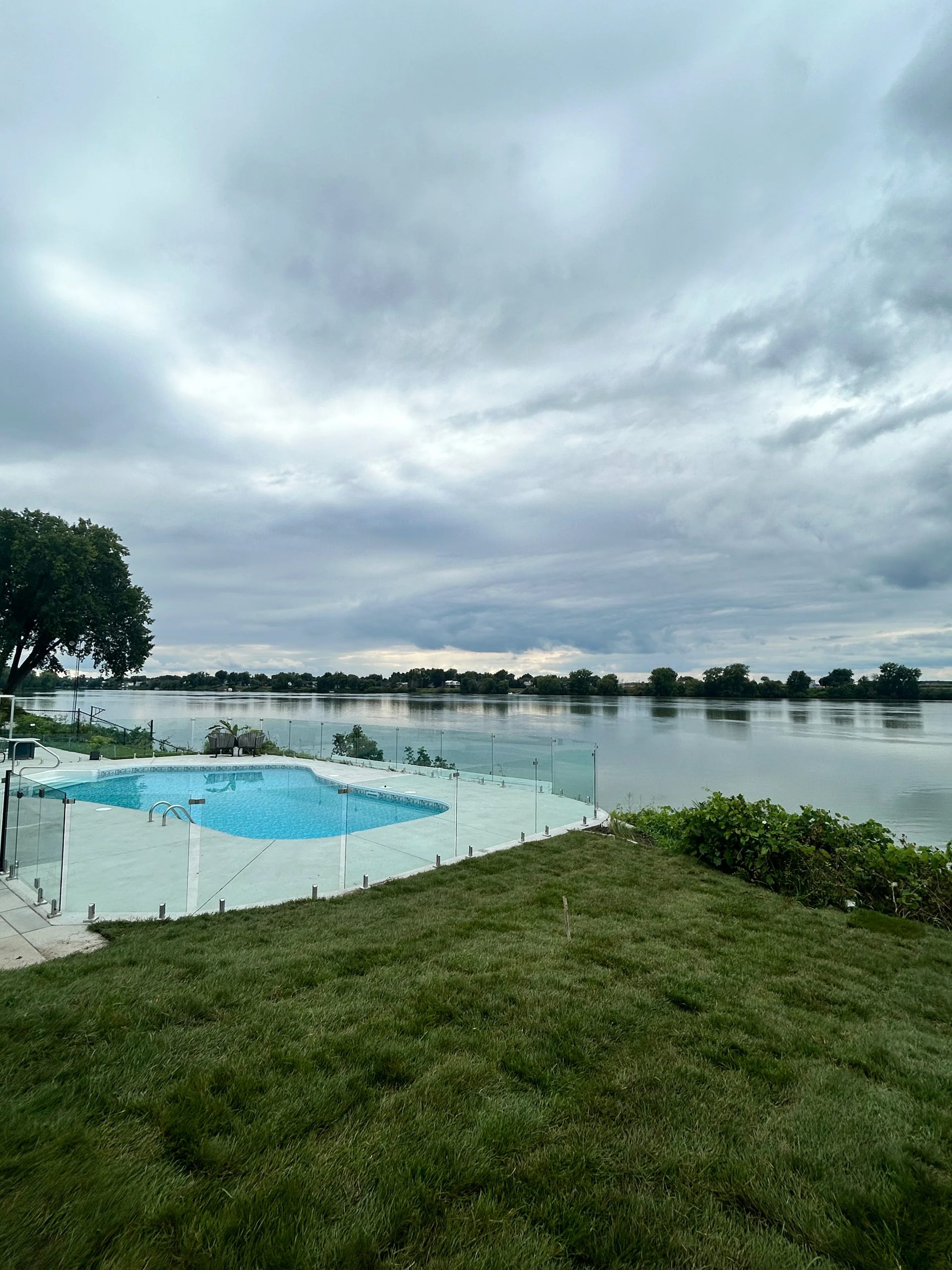 Backyard paver patio — Montréal