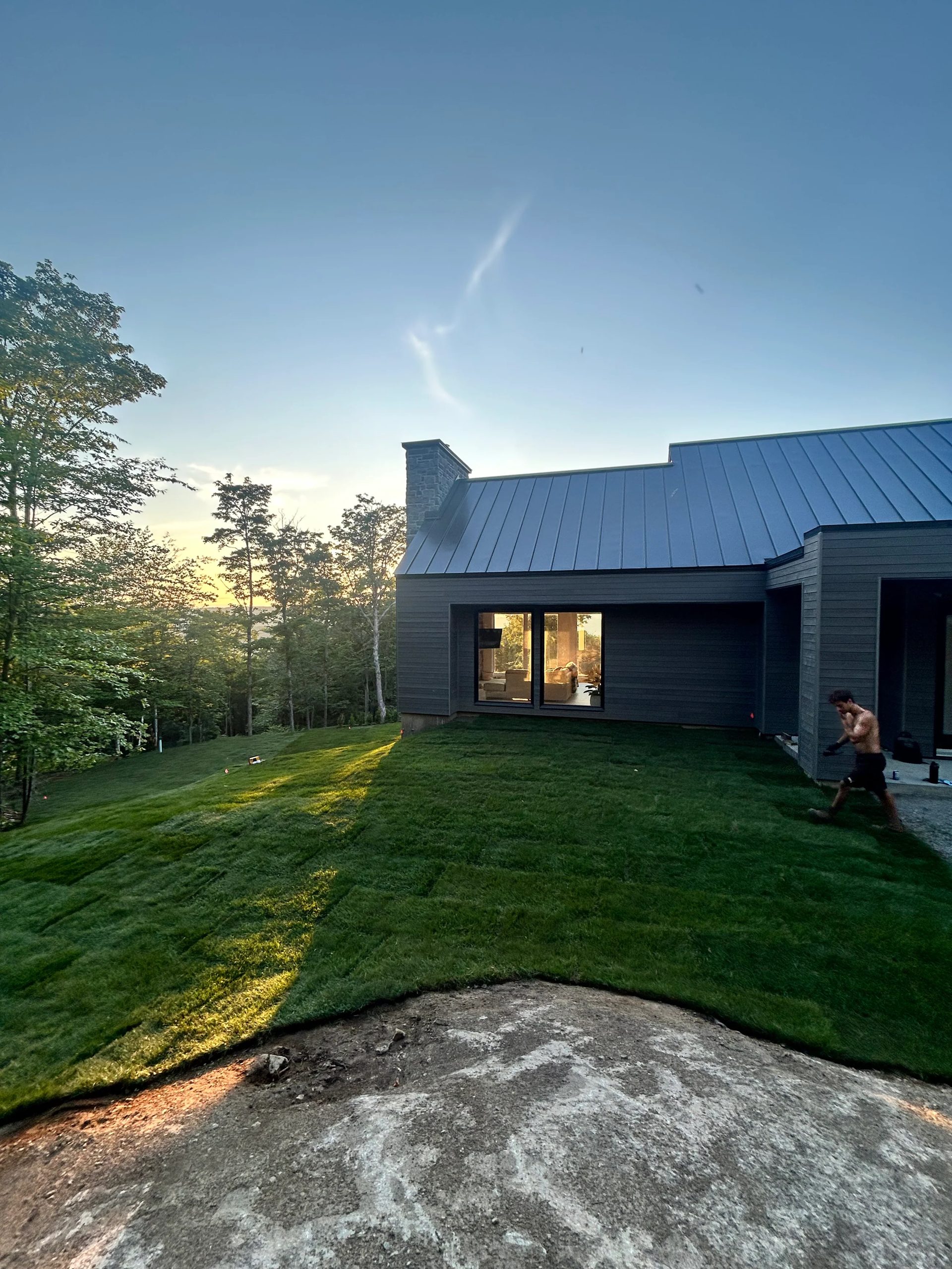 Pose de tourbe résidentielle — Brossard